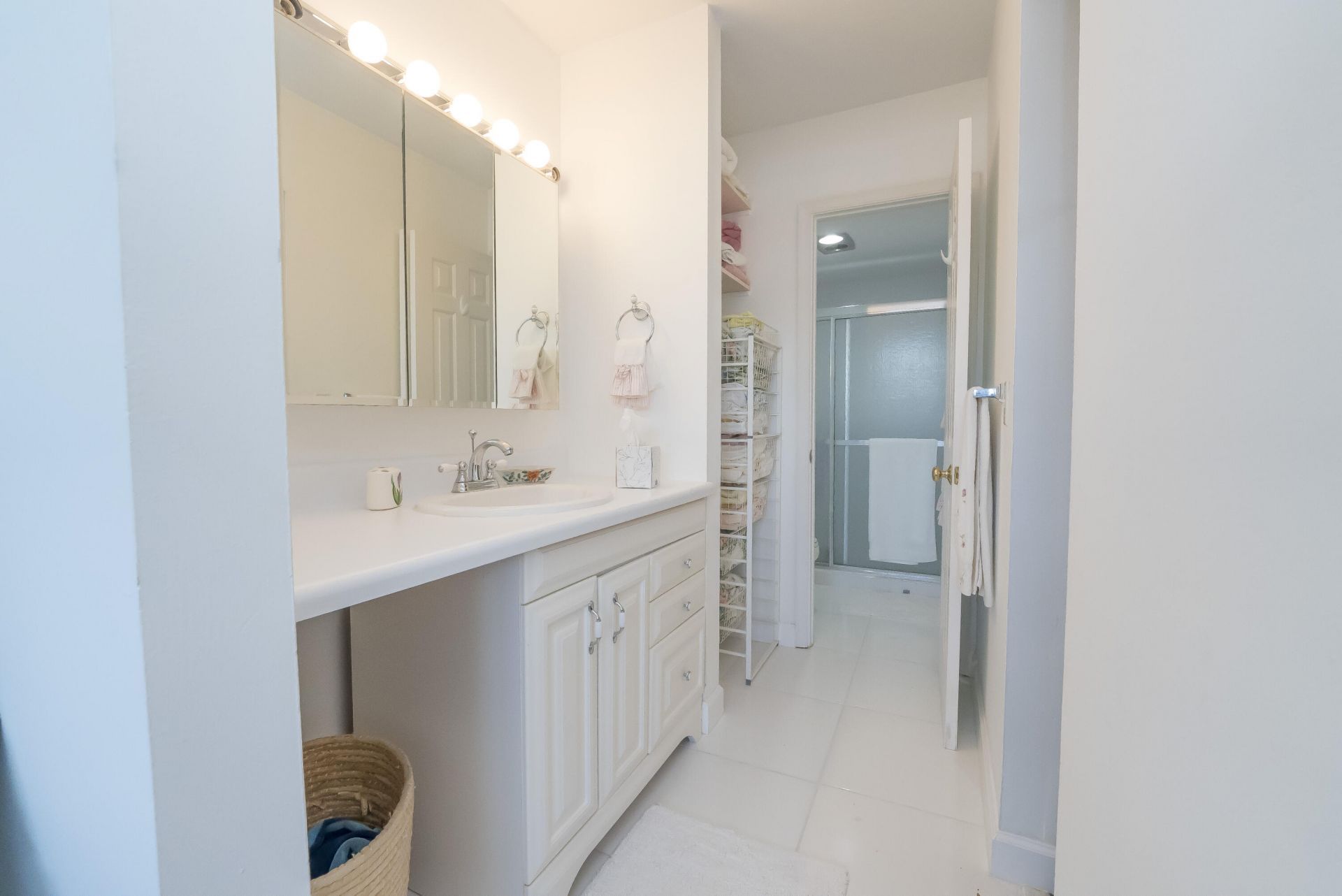 336 Golfview Road, Unit 203, North Palm Beach, FL 33408 Photo