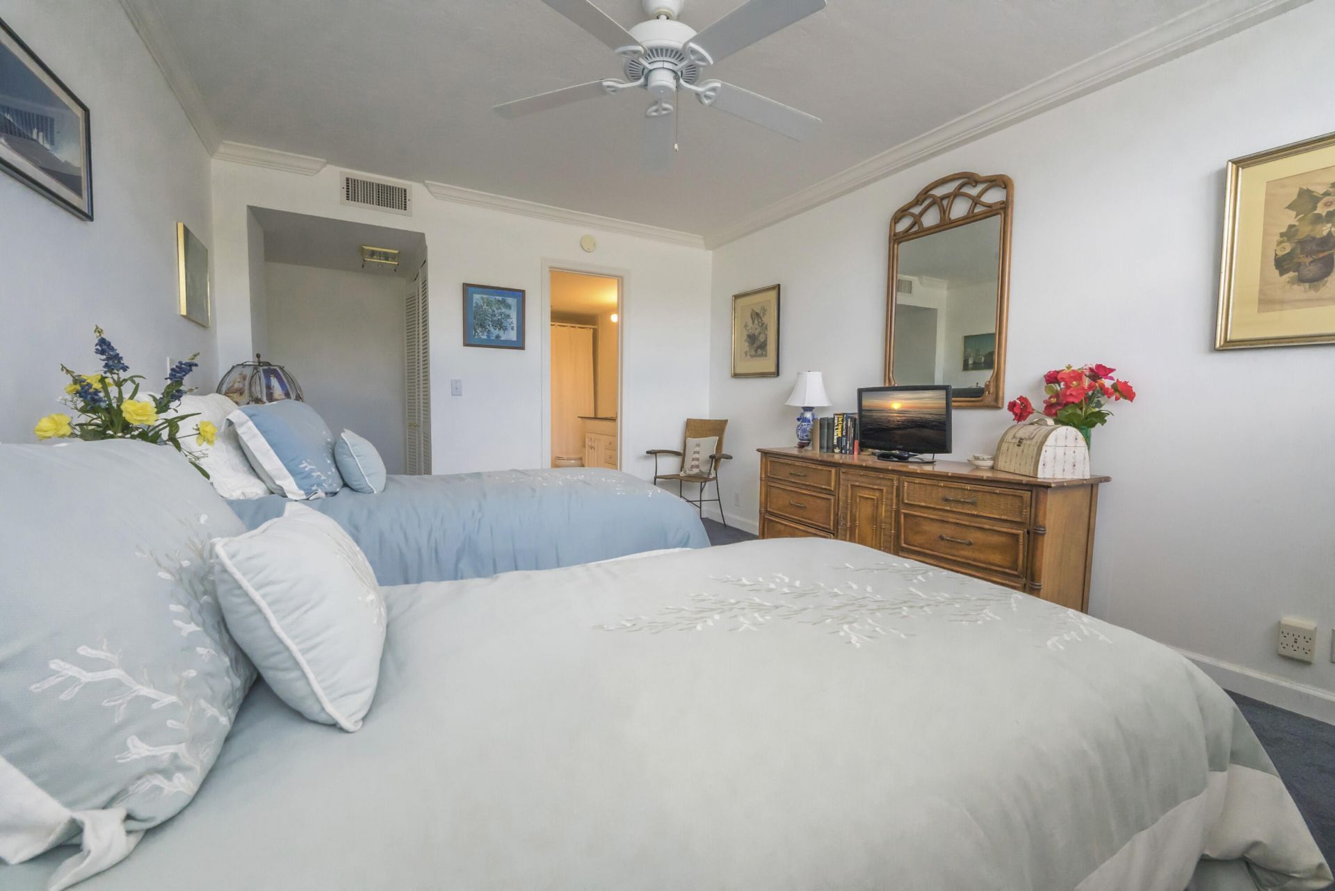 336 Golfview Road, Unit 203, North Palm Beach, FL 33408 Photo