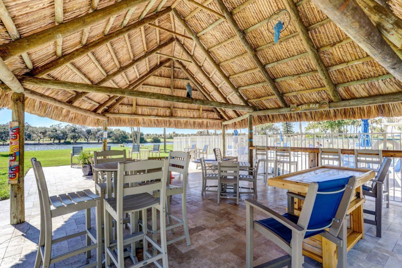 336 Golfview Road, Unit 203, North Palm Beach, FL 33408 Photo