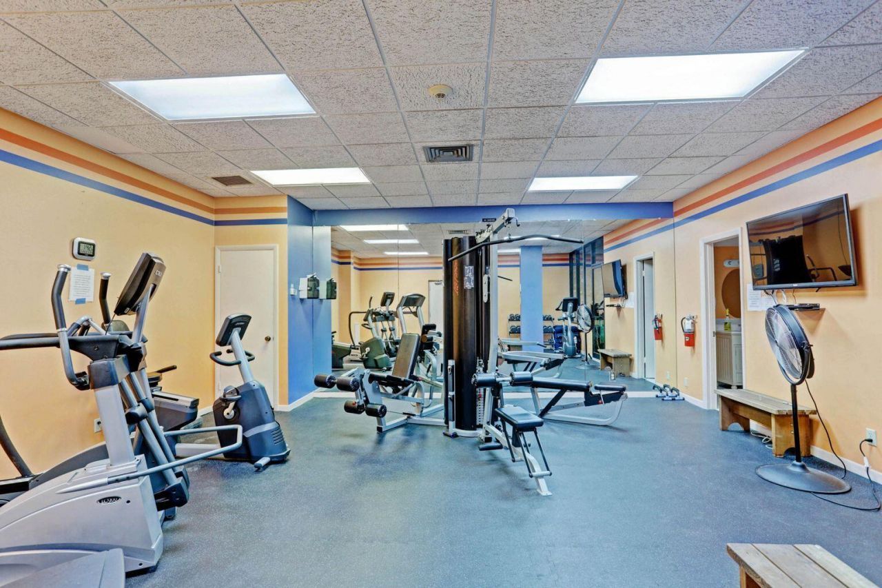 336 Golfview Road, Unit 203, North Palm Beach, FL 33408 Photo