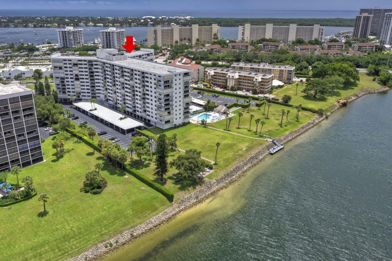 336 Golfview Road, Unit 203, North Palm Beach, FL 33408 Photo