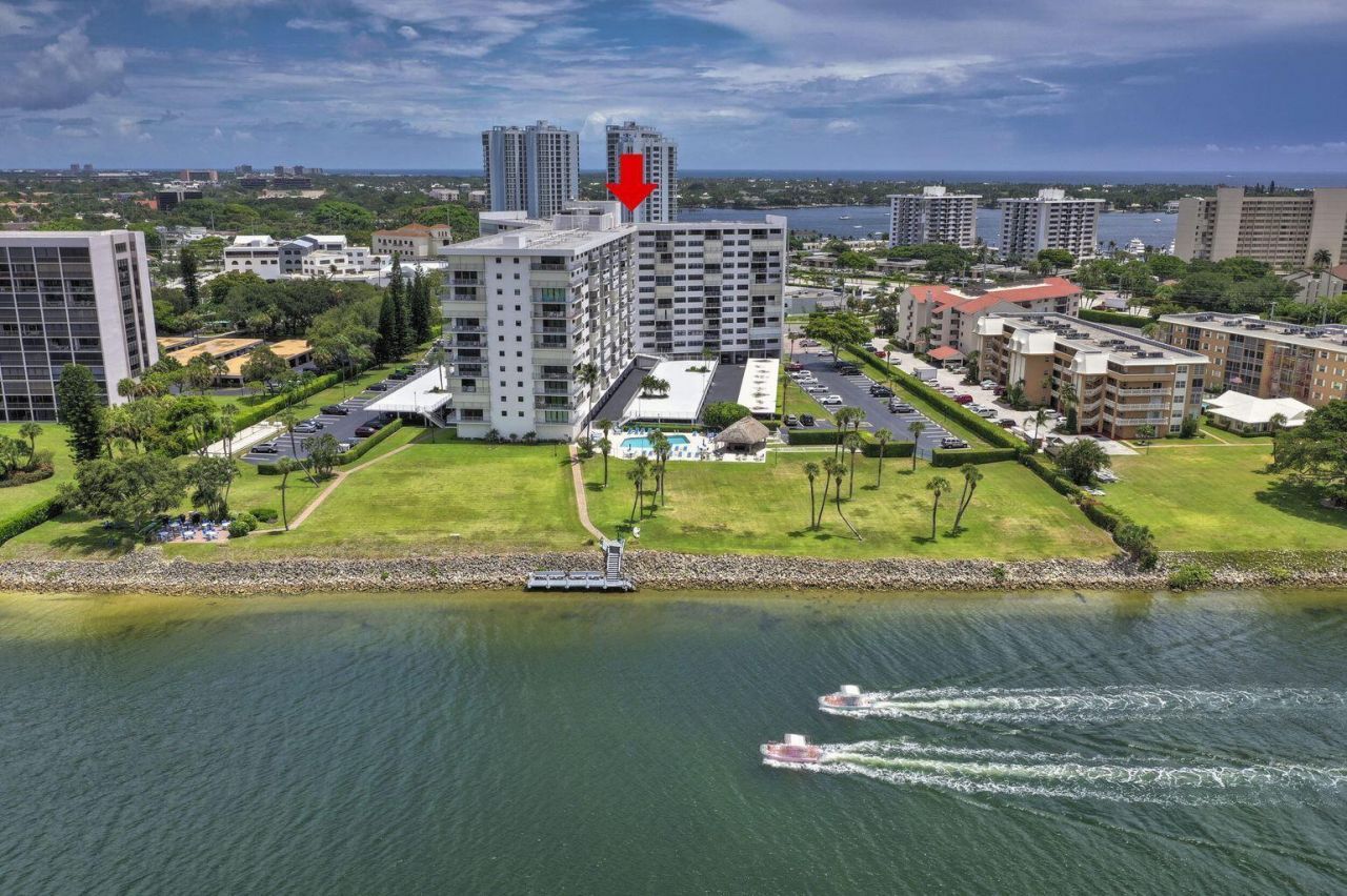 336 Golfview Road, Unit 203, North Palm Beach, FL 33408 Photo