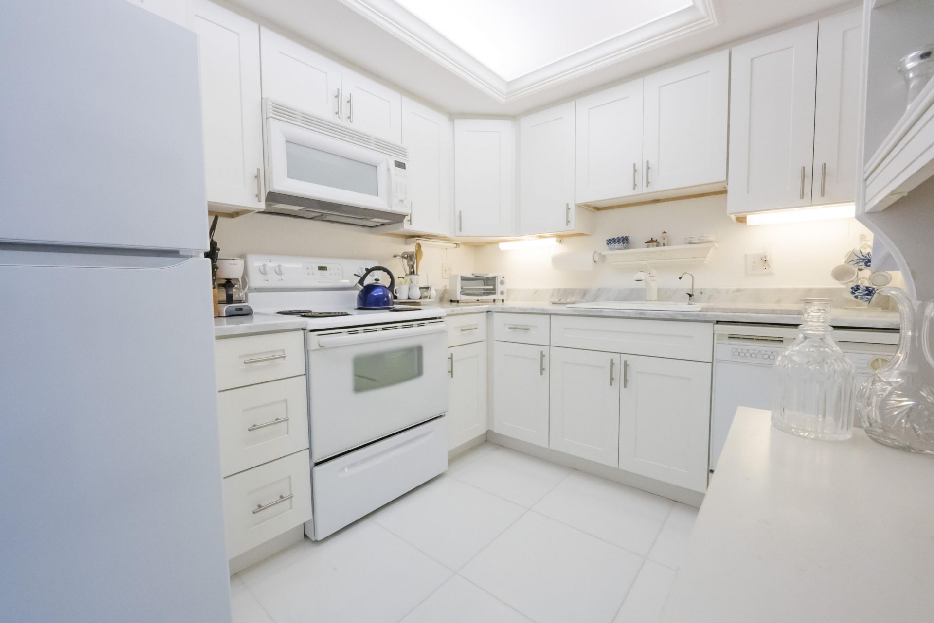 336 Golfview Road, Unit 203, North Palm Beach, FL 33408 Photo
