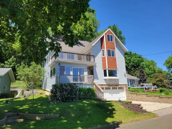 W10580 Tipperary Road, Poynette, WI 53955
