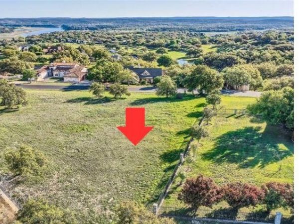 27209 Waterfall Hill PKWY, Spicewood, TX 78669