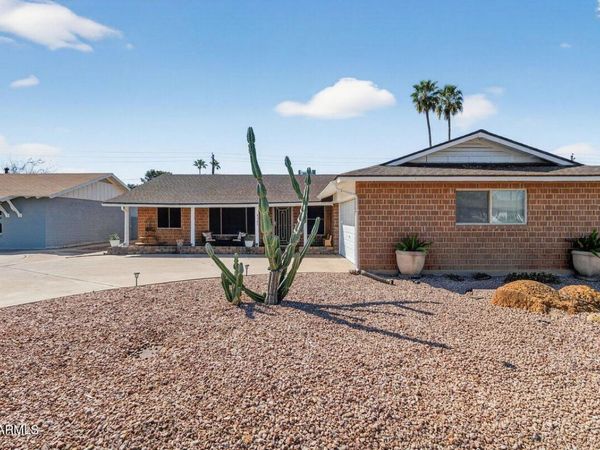 8725 E JACKRABBIT Road, Scottsdale, AZ 85250