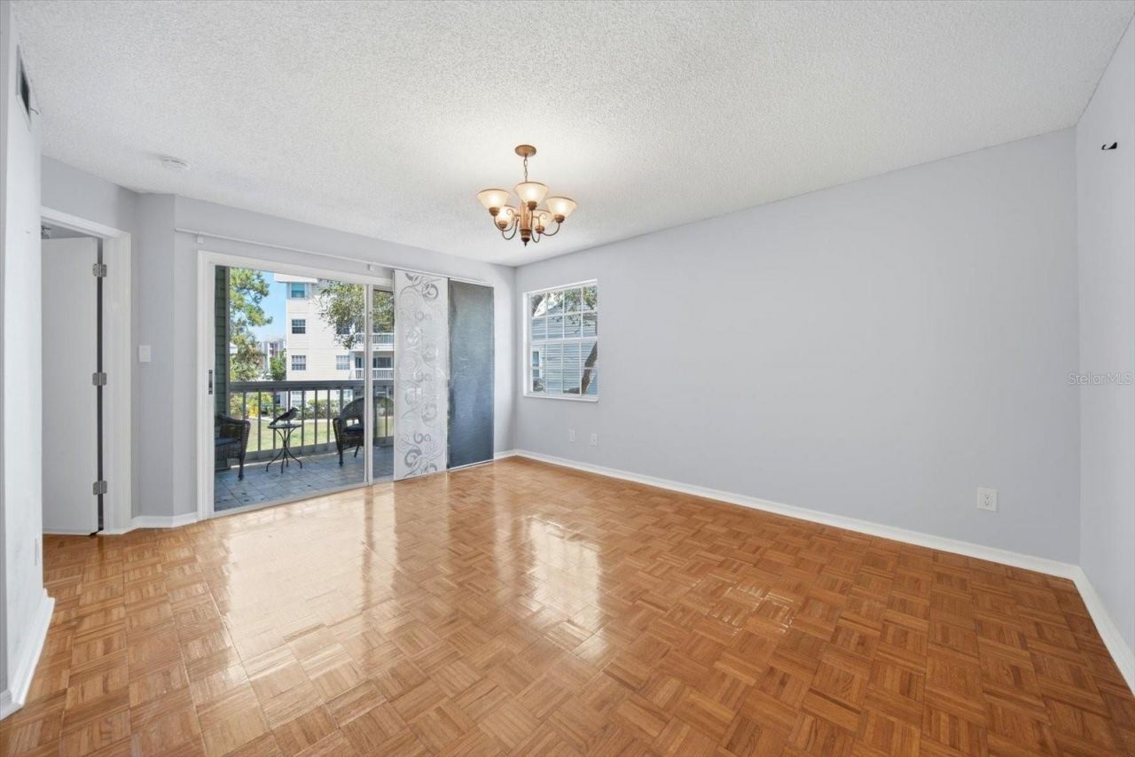 6826 Stones Throw Circle N, Unit 11206, Saint Petersburg, FL 33710 Photo