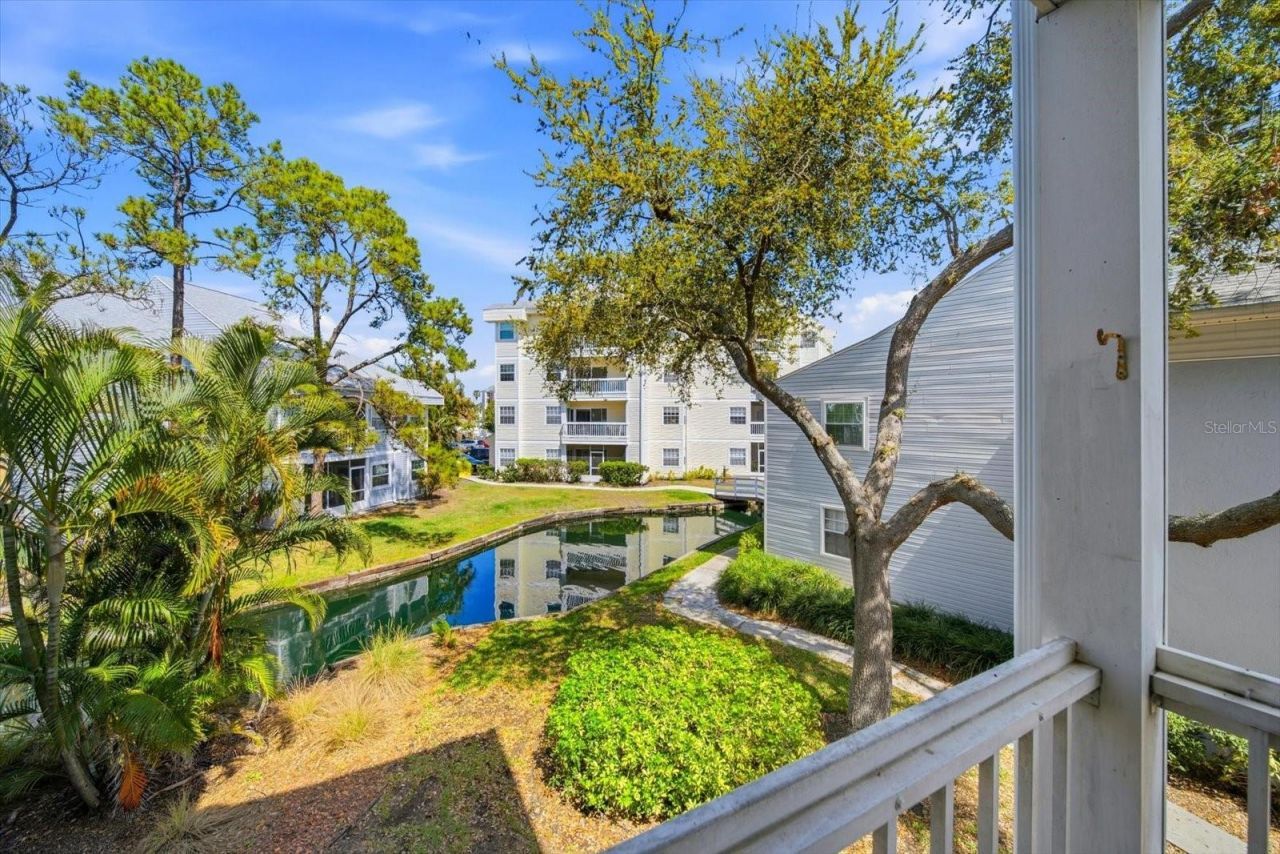 6826 Stones Throw Circle N, Unit 11206, Saint Petersburg, FL 33710 Photo