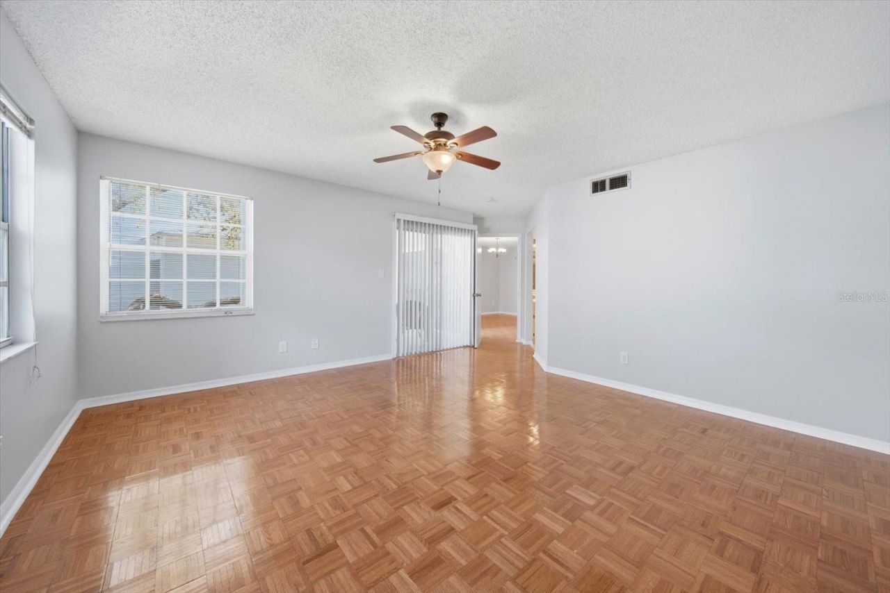 6826 Stones Throw Circle N, Unit 11206, Saint Petersburg, FL 33710 Photo