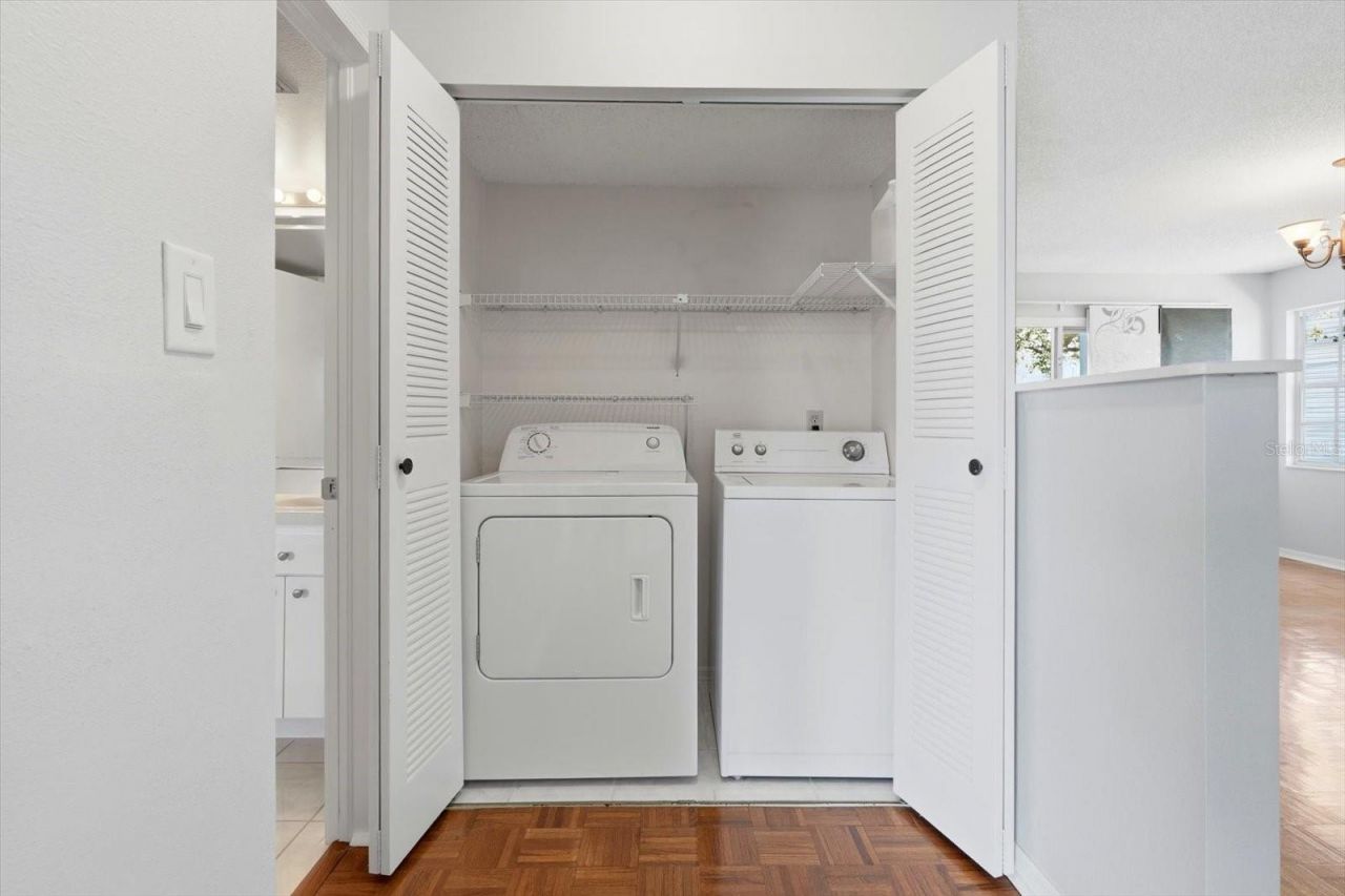 6826 Stones Throw Circle N, Unit 11206, Saint Petersburg, FL 33710 Photo