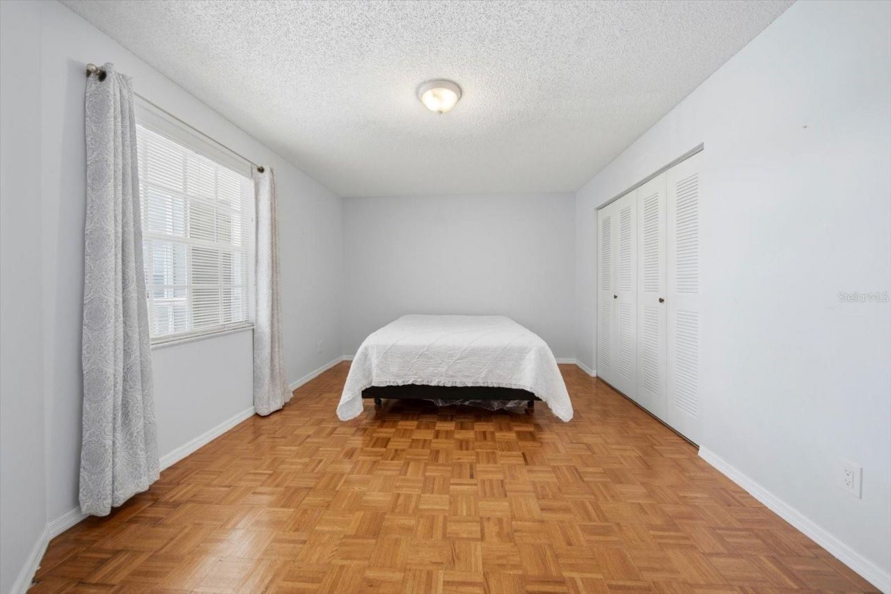 6826 Stones Throw Circle N, Unit 11206, Saint Petersburg, FL 33710 Photo