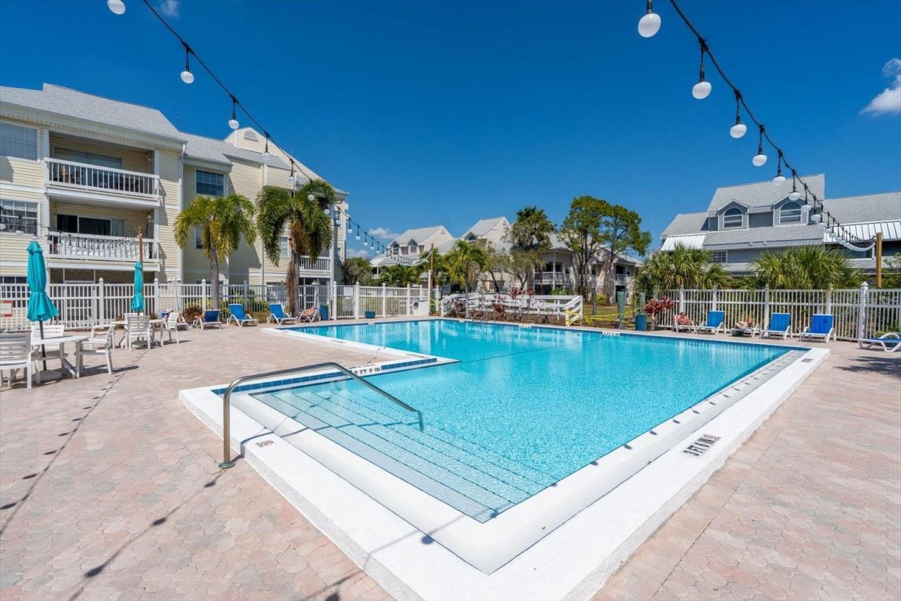 6826 Stones Throw Circle N, Unit 11206, Saint Petersburg, FL 33710 Photo