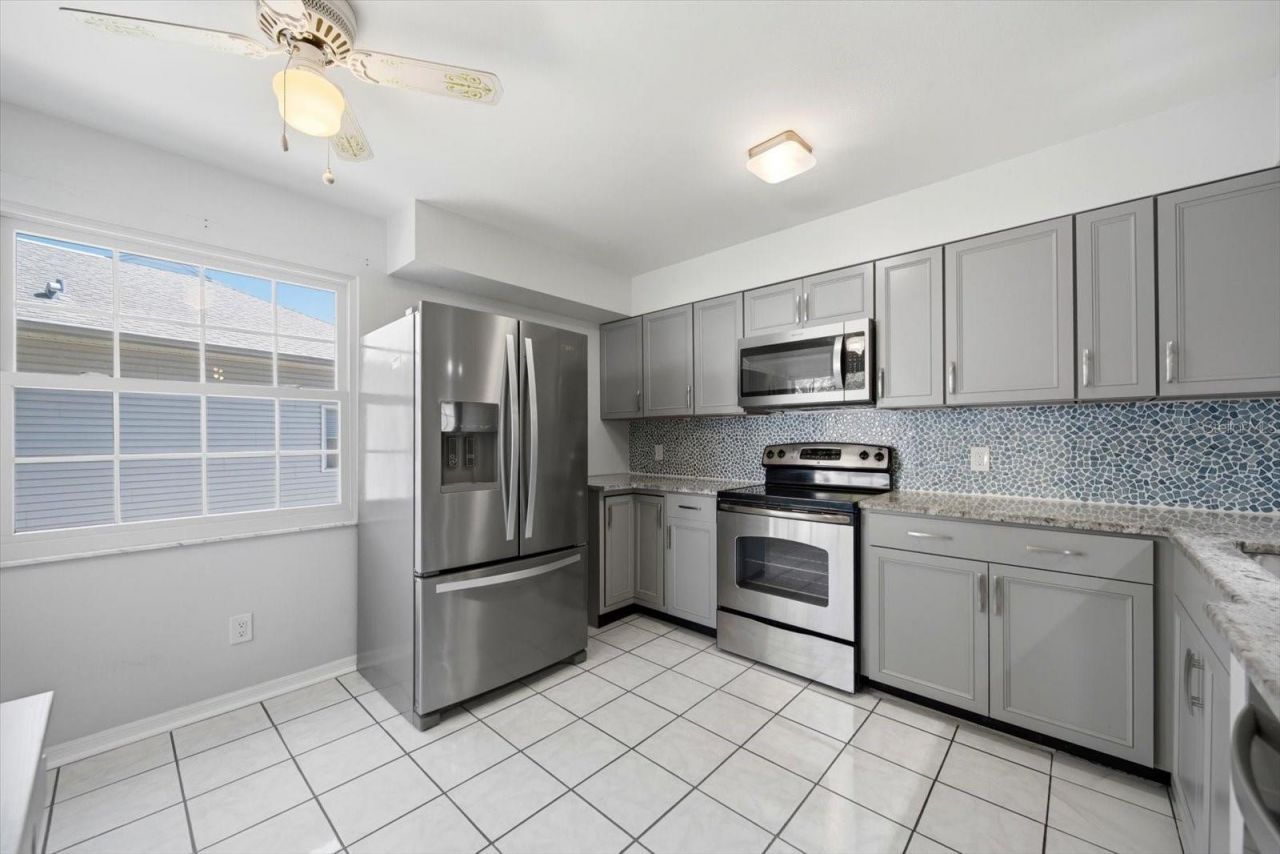 6826 Stones Throw Circle N, Unit 11206, Saint Petersburg, FL 33710 Photo