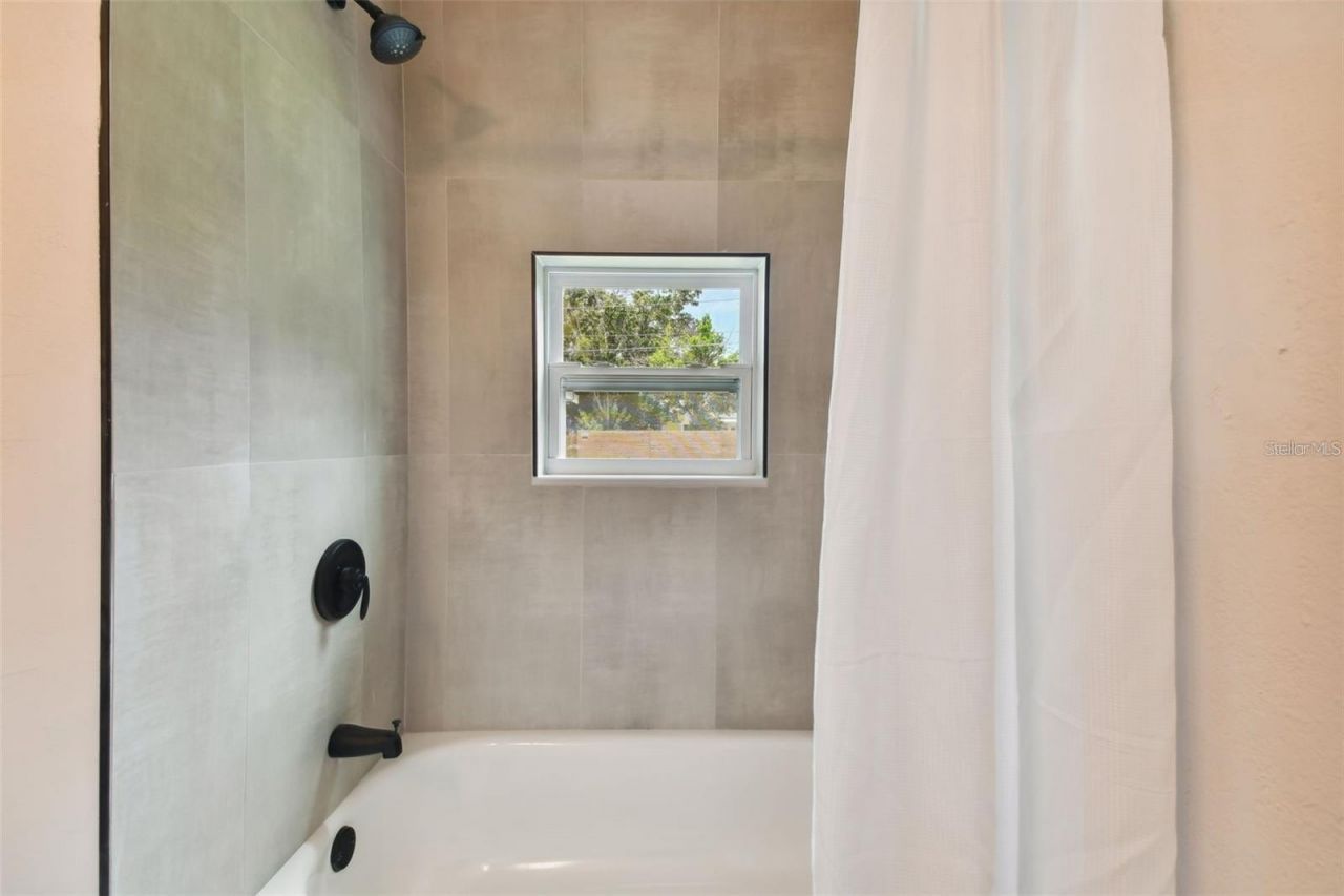 1826 30th Street S, Saint Petersburg, FL 33712 Photo