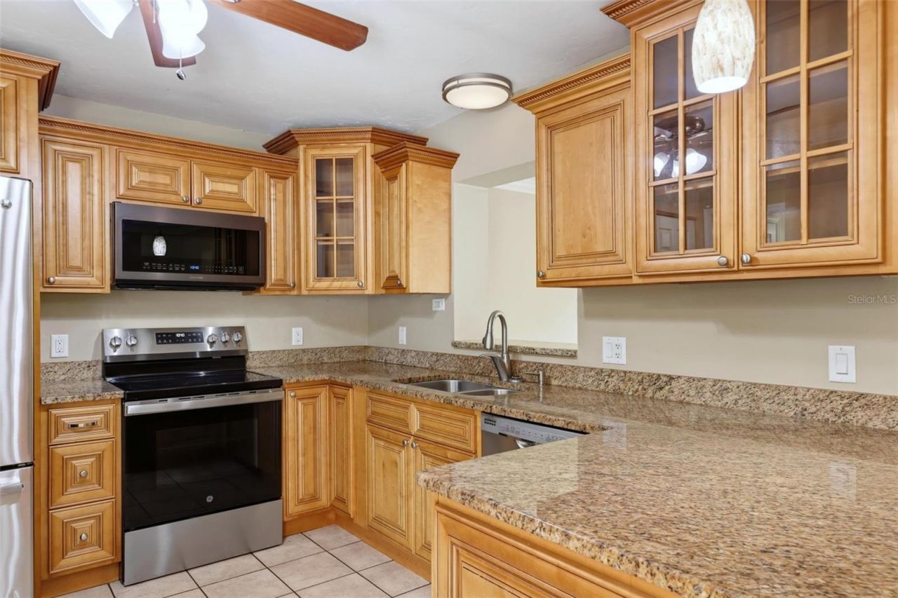 3413 51st Avenue Circle W, Unit 205, Bradenton, FL 34210 Photo