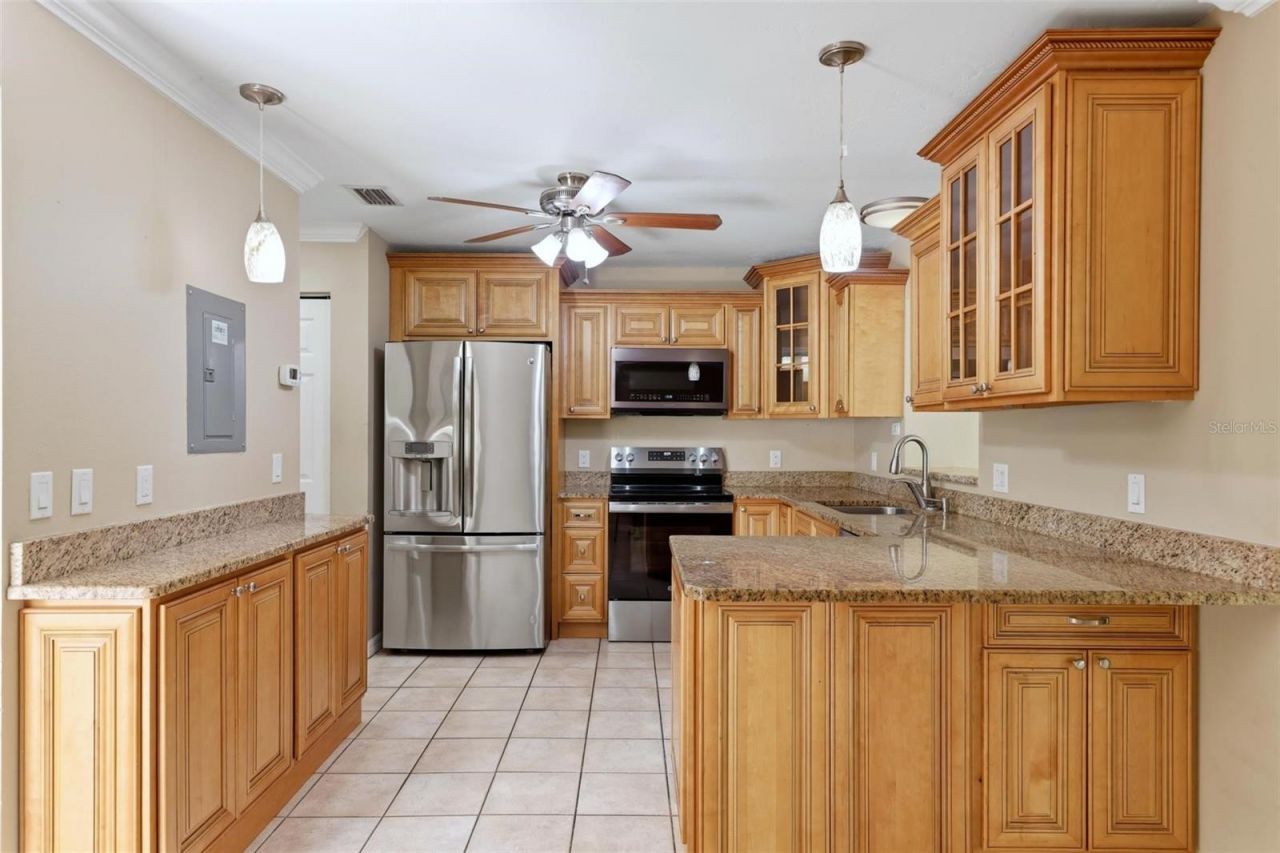 3413 51st Avenue Circle W, Unit 205, Bradenton, FL 34210 Photo