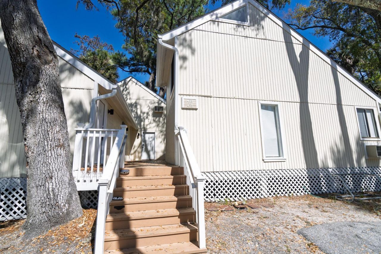 429 Sea Cloud Circle Photo 6