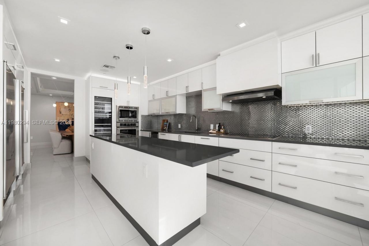 5959 Collins Ave, Unit 1606, Miami Beach, FL 33140 Photo