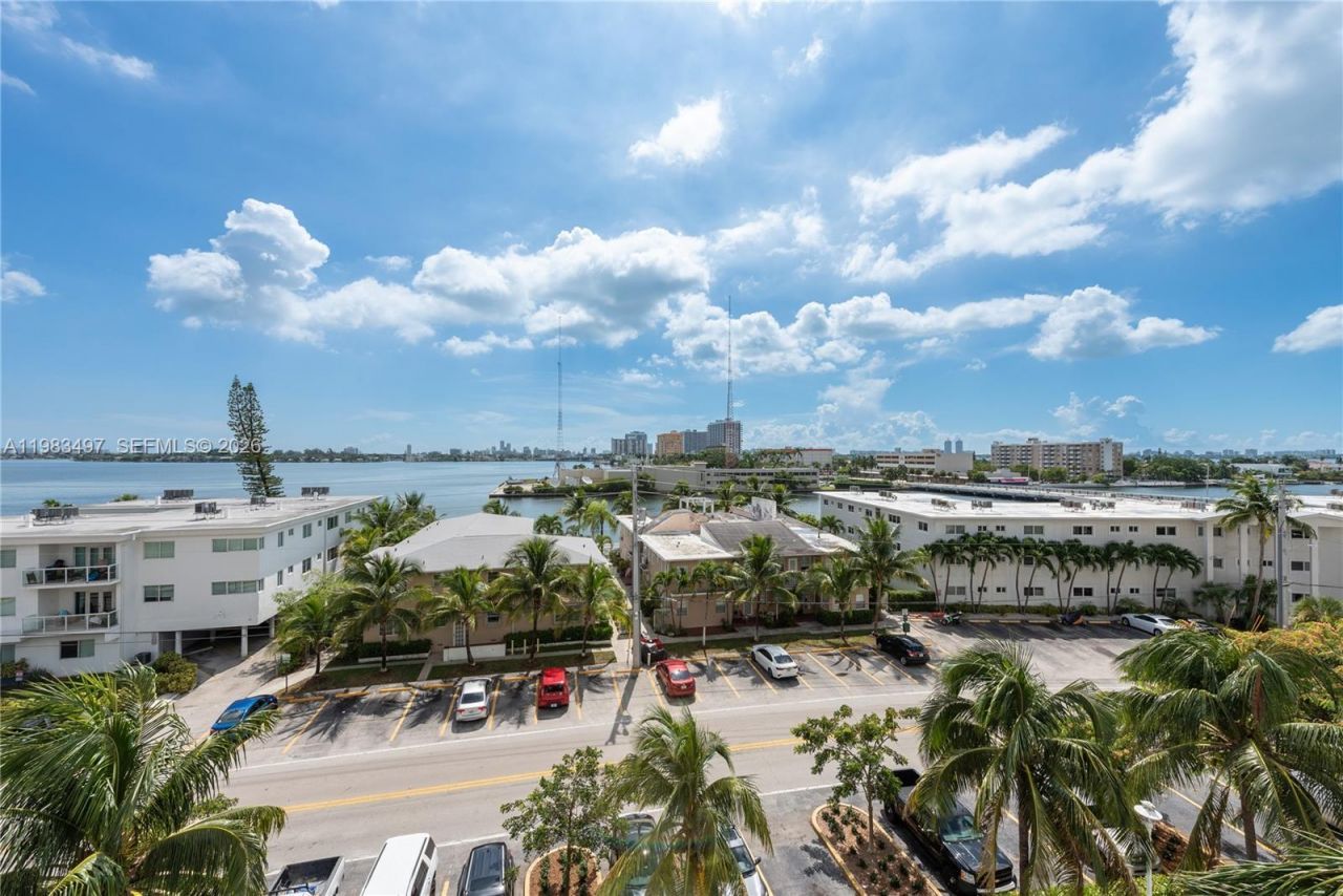 7910 Harbor Island Dr , Unit 502, North Bay Village, FL 33141 Photo