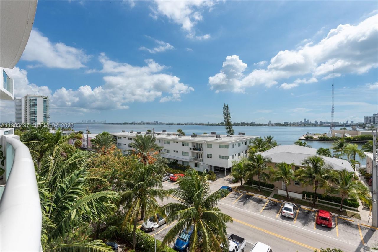 7910 Harbor Island Dr , Unit 502, North Bay Village, FL 33141 Photo