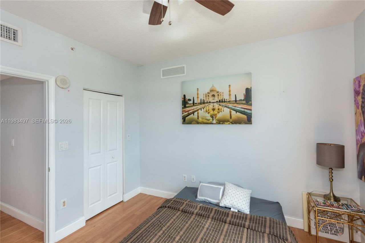 7910 Harbor Island Dr , Unit 502, North Bay Village, FL 33141 Photo