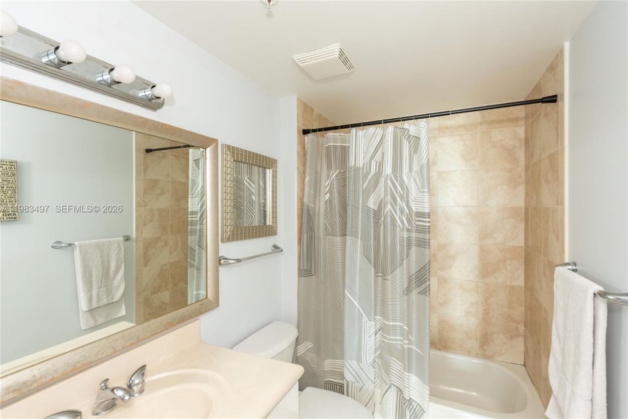 7910 Harbor Island Dr , Unit 502, North Bay Village, FL 33141 Photo