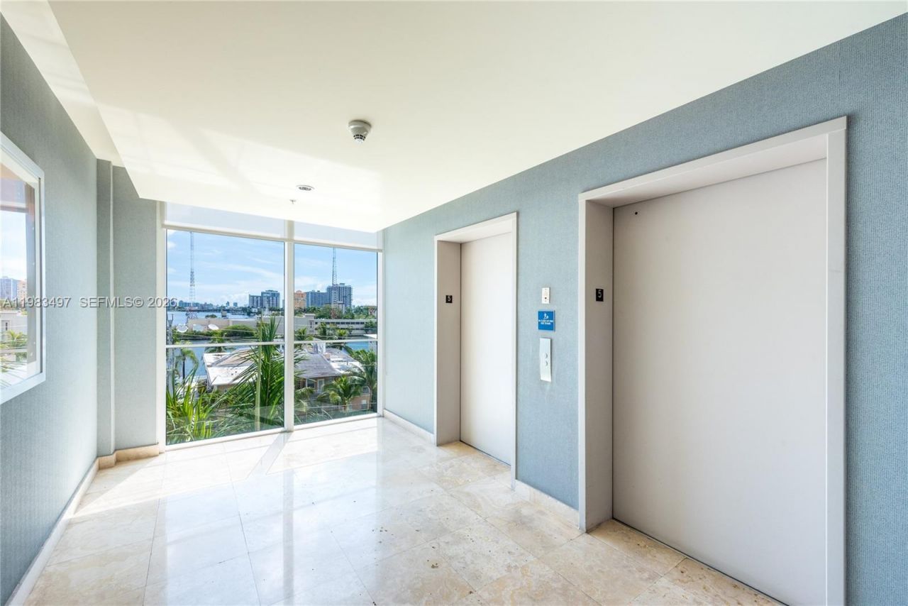 7910 Harbor Island Dr , Unit 502, North Bay Village, FL 33141 Photo