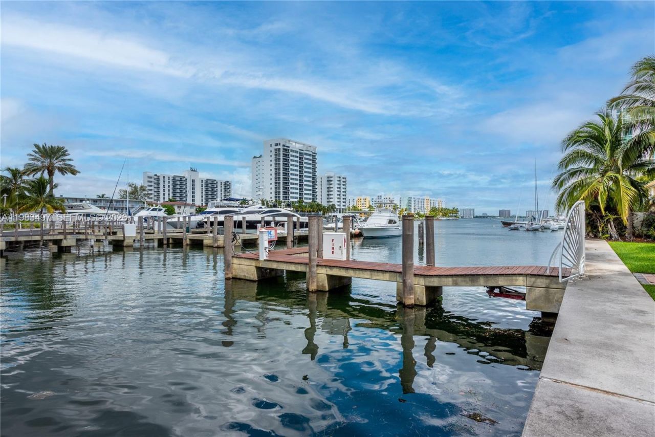 7910 Harbor Island Dr , Unit 502, North Bay Village, FL 33141 Photo