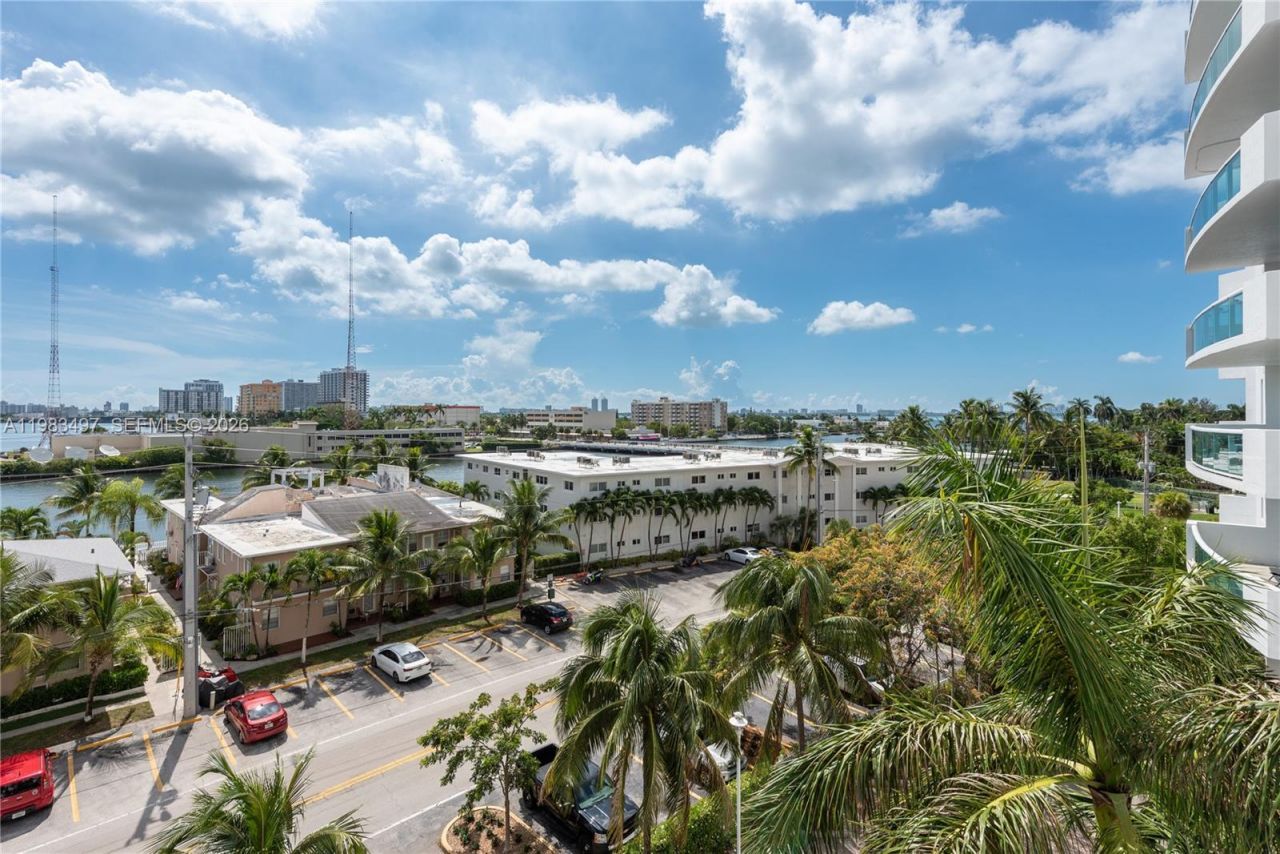 7910 Harbor Island Dr , Unit 502, North Bay Village, FL 33141 Photo