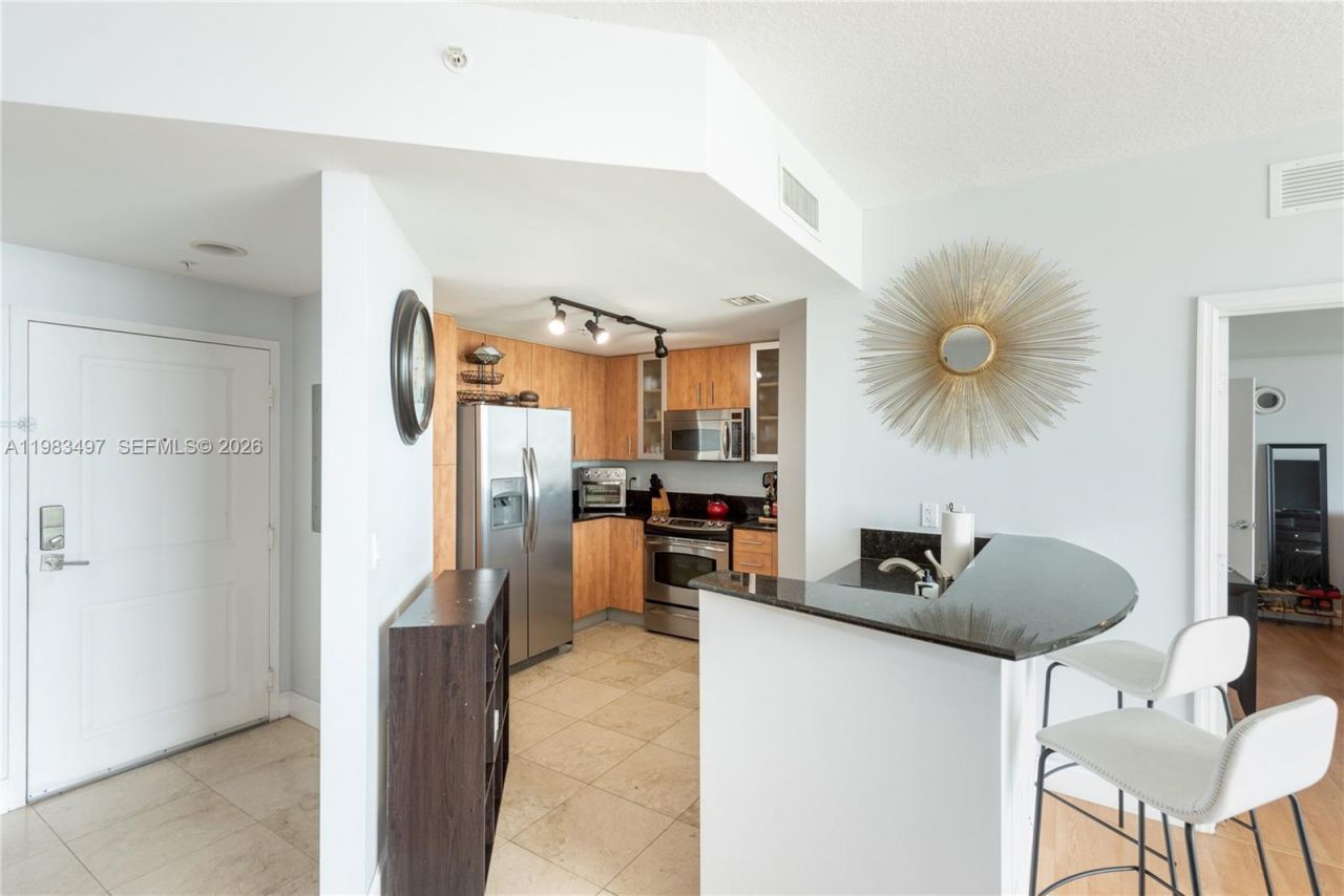 7910 Harbor Island Dr , Unit 502, North Bay Village, FL 33141 Photo