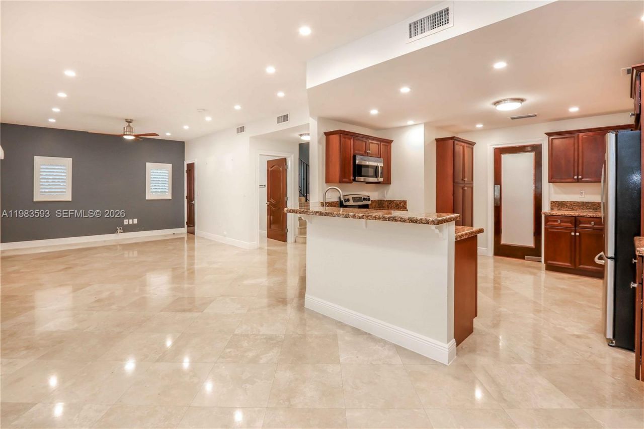 11064 SW 79th Path , Miami, FL 33156 Photo