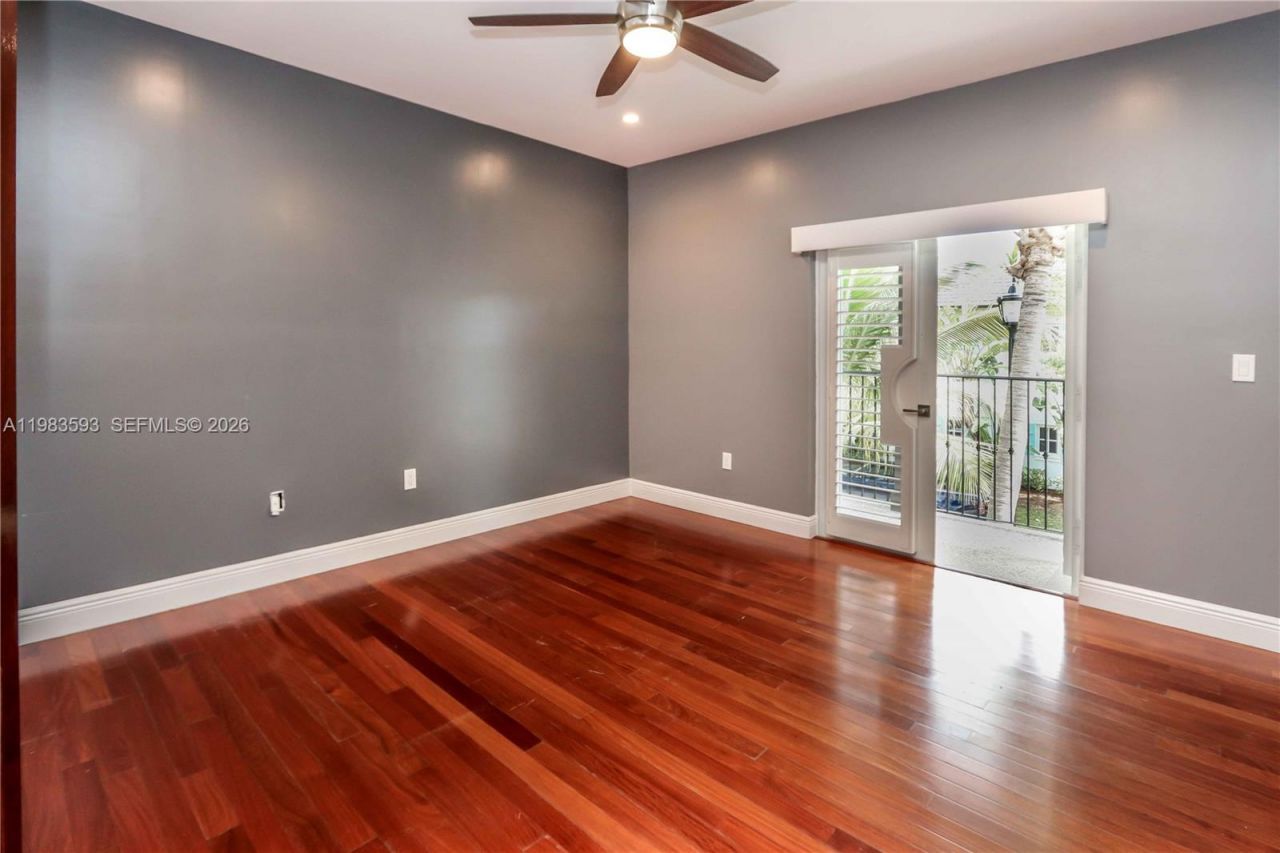 11064 SW 79th Path , Miami, FL 33156 Photo