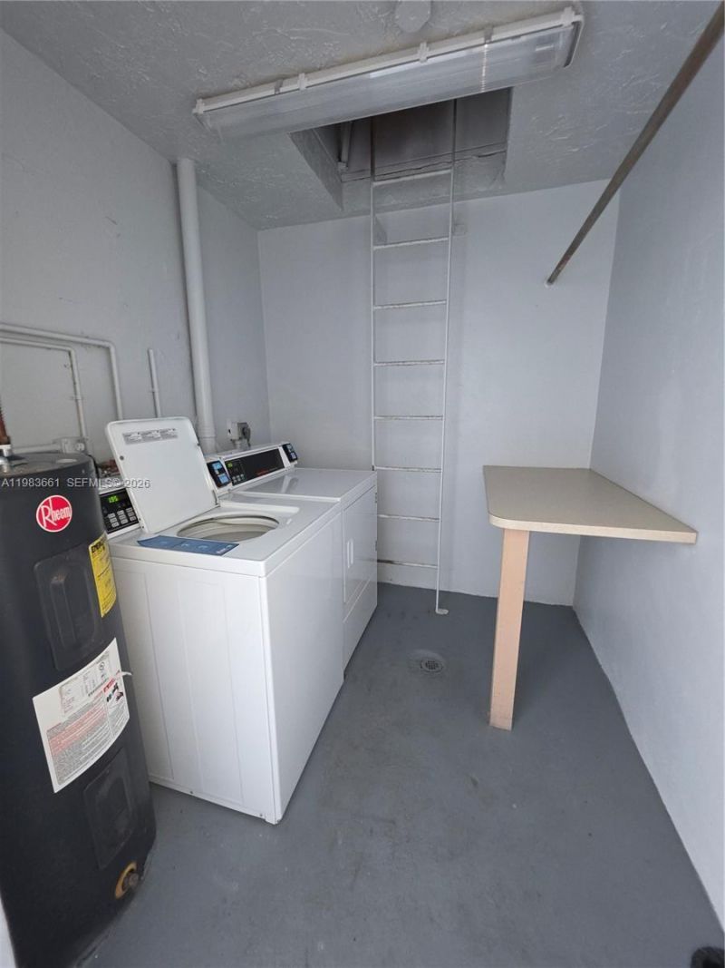 9450 Live Oak Pl, Unit 408, Davie, FL 33324 Photo