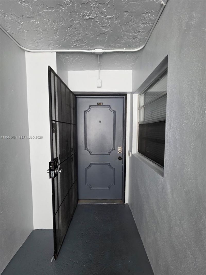 9450 Live Oak Pl, Unit 408, Davie, FL 33324 Photo
