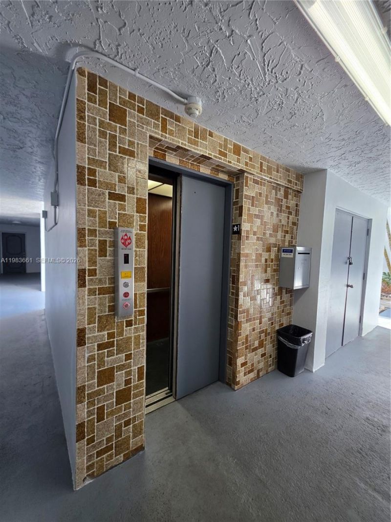 9450 Live Oak Pl, Unit 408, Davie, FL 33324 Photo
