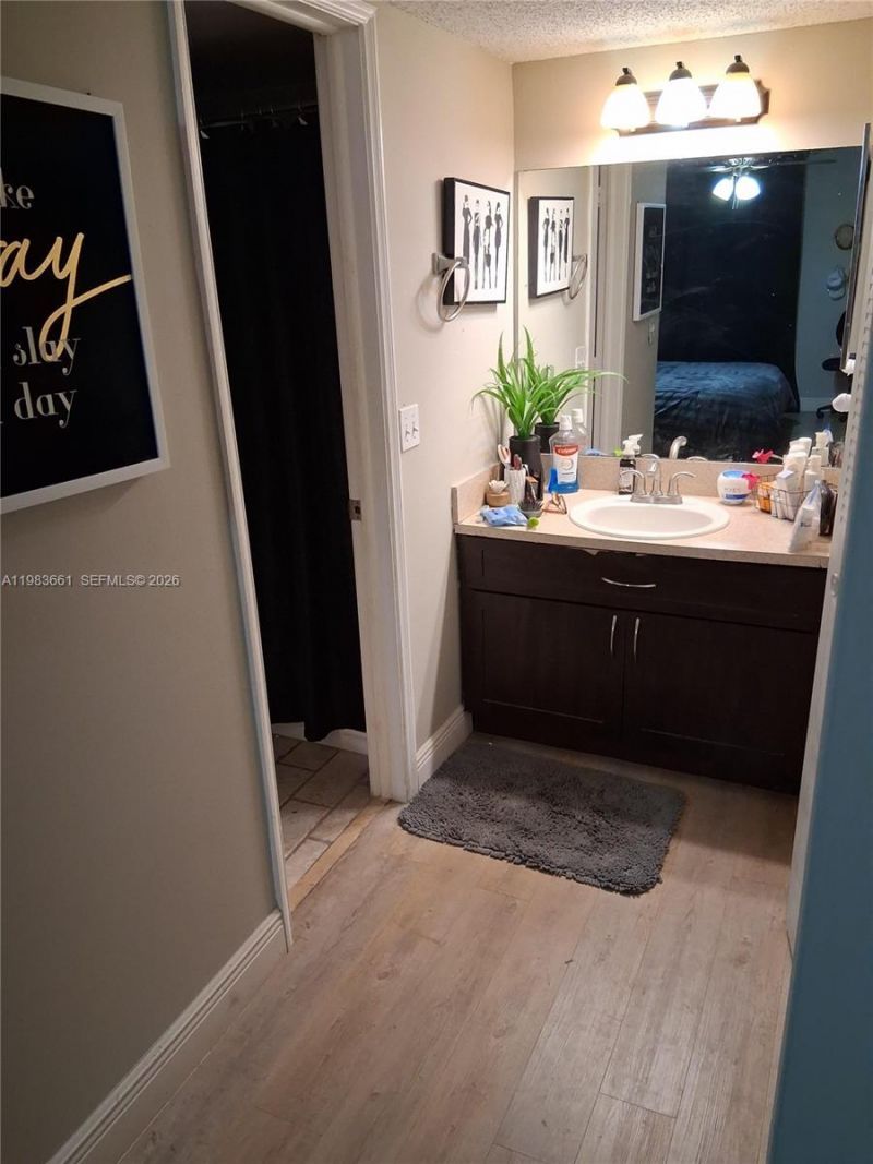 9450 Live Oak Pl, Unit 408, Davie, FL 33324 Photo