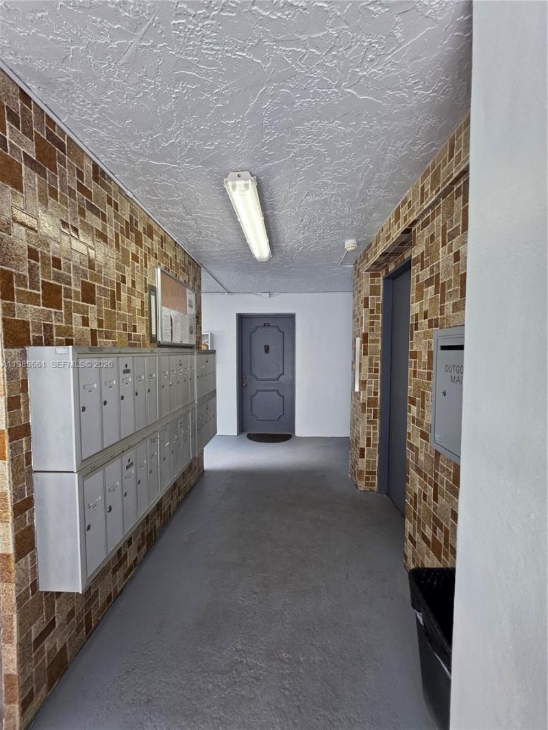 9450 Live Oak Pl, Unit 408, Davie, FL 33324 Photo