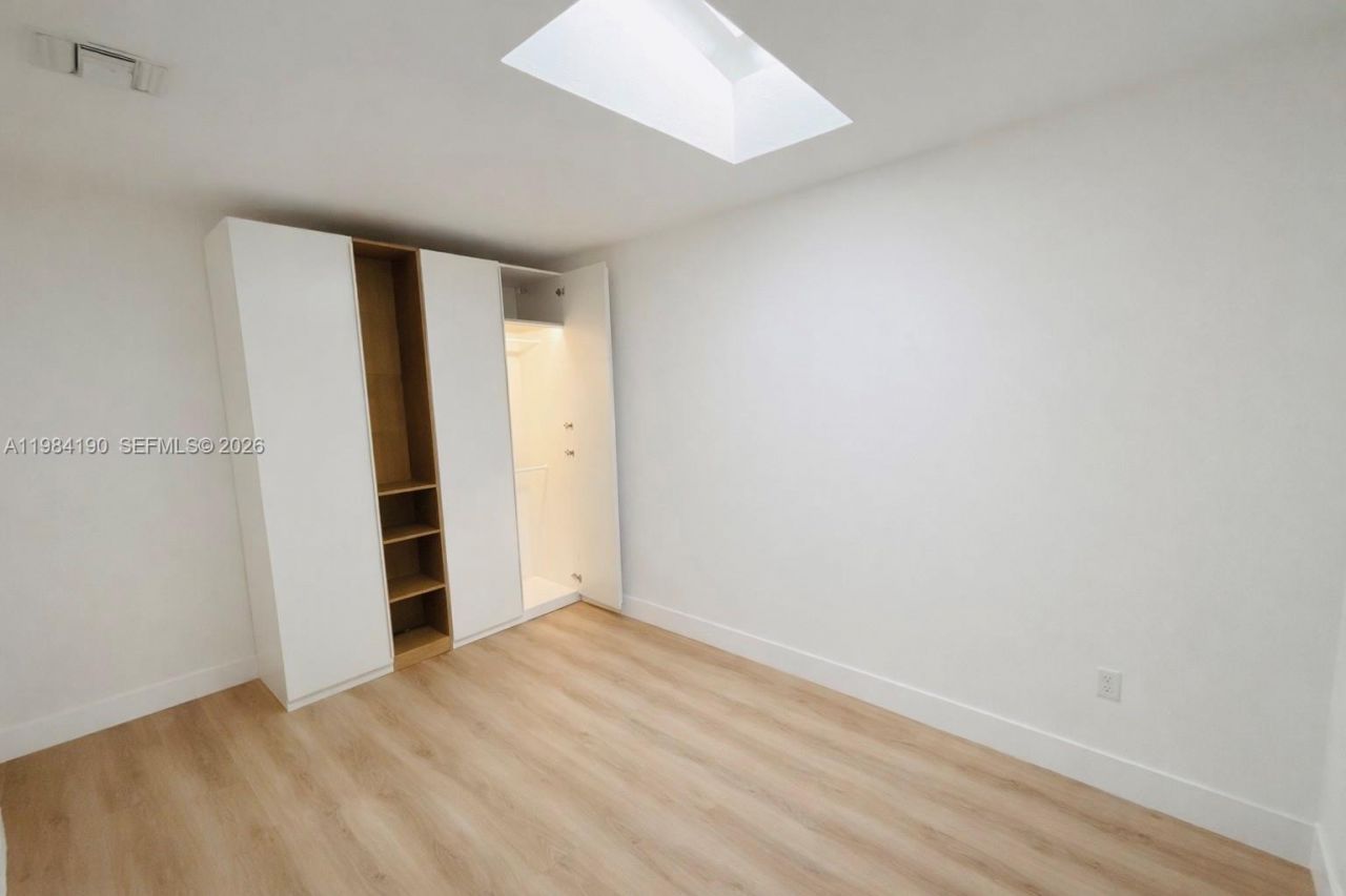 240 Greenwood Dr, Unit 240, Key Biscayne, FL 33149 Photo