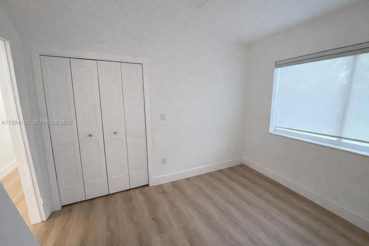 240 Greenwood Dr, Unit 240, Key Biscayne, FL 33149 Photo