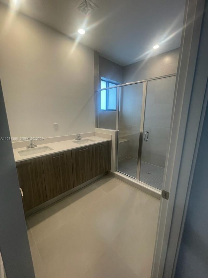 13637 SW 157th Pl , Miami, FL 33196 Photo