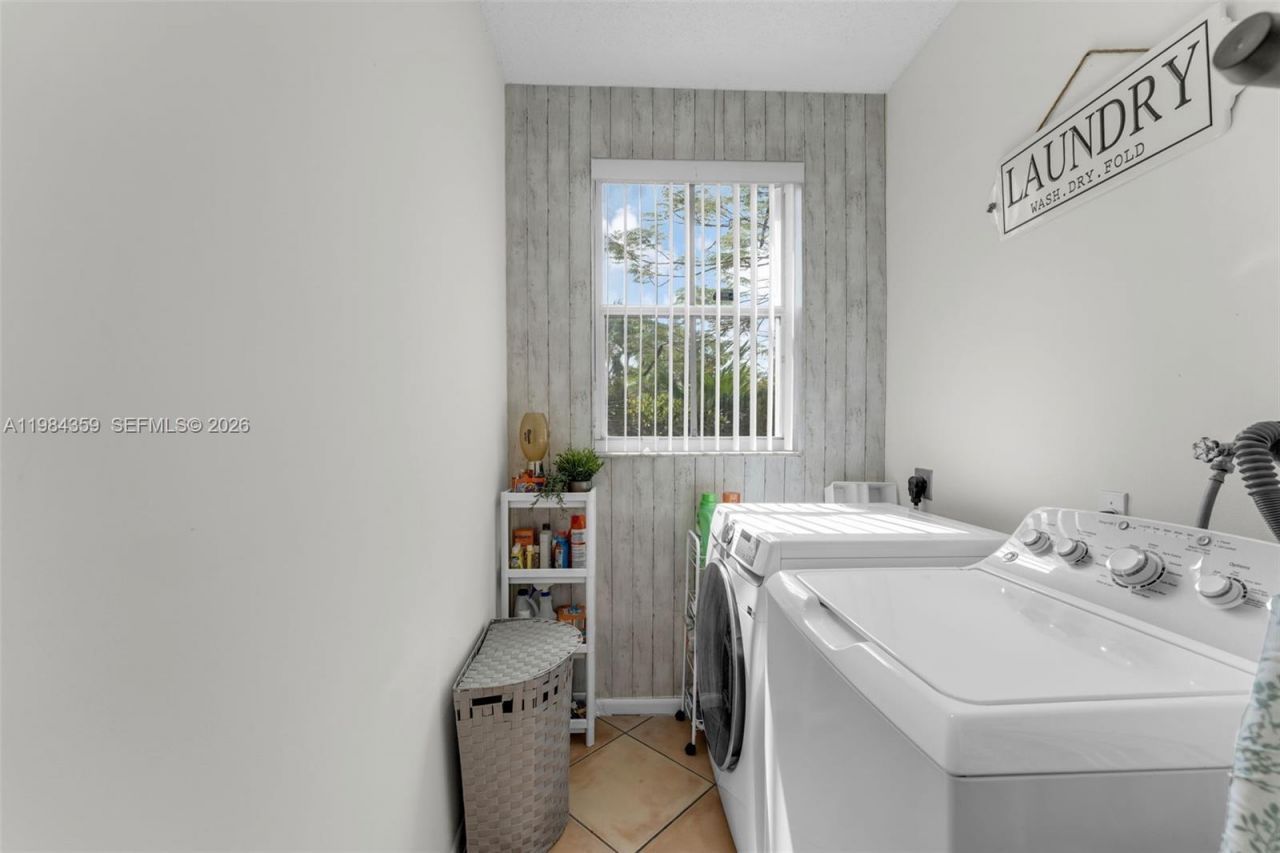 627 Willow Bend Rd , Weston, FL 33327 Photo