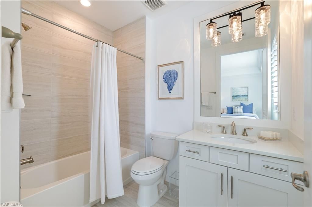 16371 Viansa Way, Unit 202, Naples, FL 34110 Photo