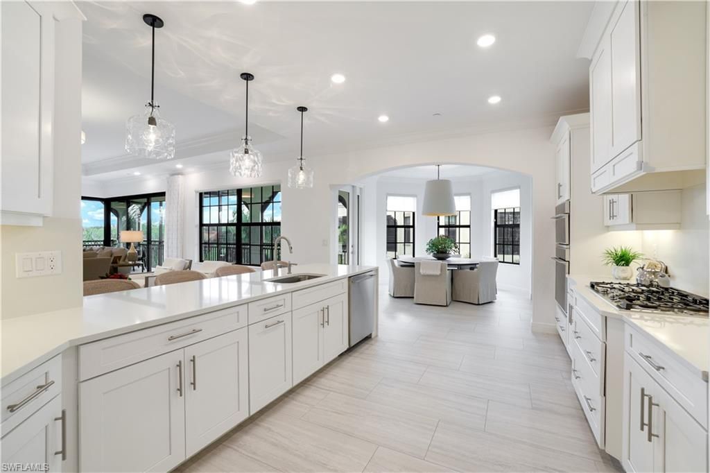 16371 Viansa Way, Unit 202, Naples, FL 34110 Photo