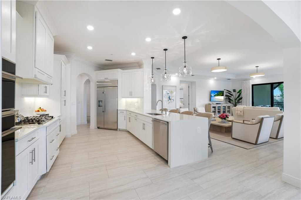16371 Viansa Way, Unit 202, Naples, FL 34110 Photo