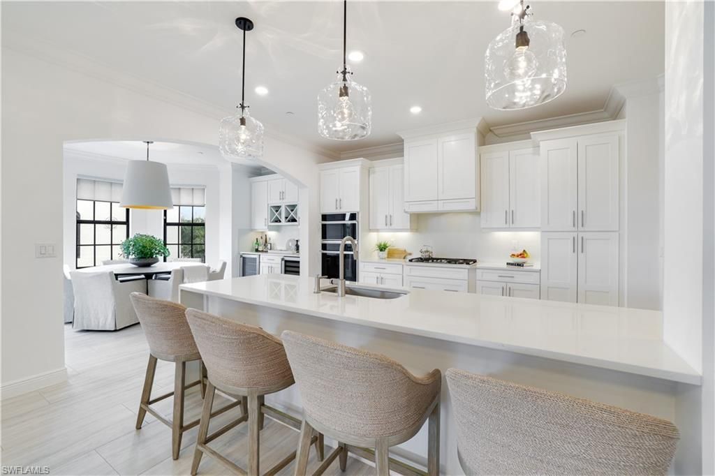 16371 Viansa Way, Unit 202, Naples, FL 34110 Photo