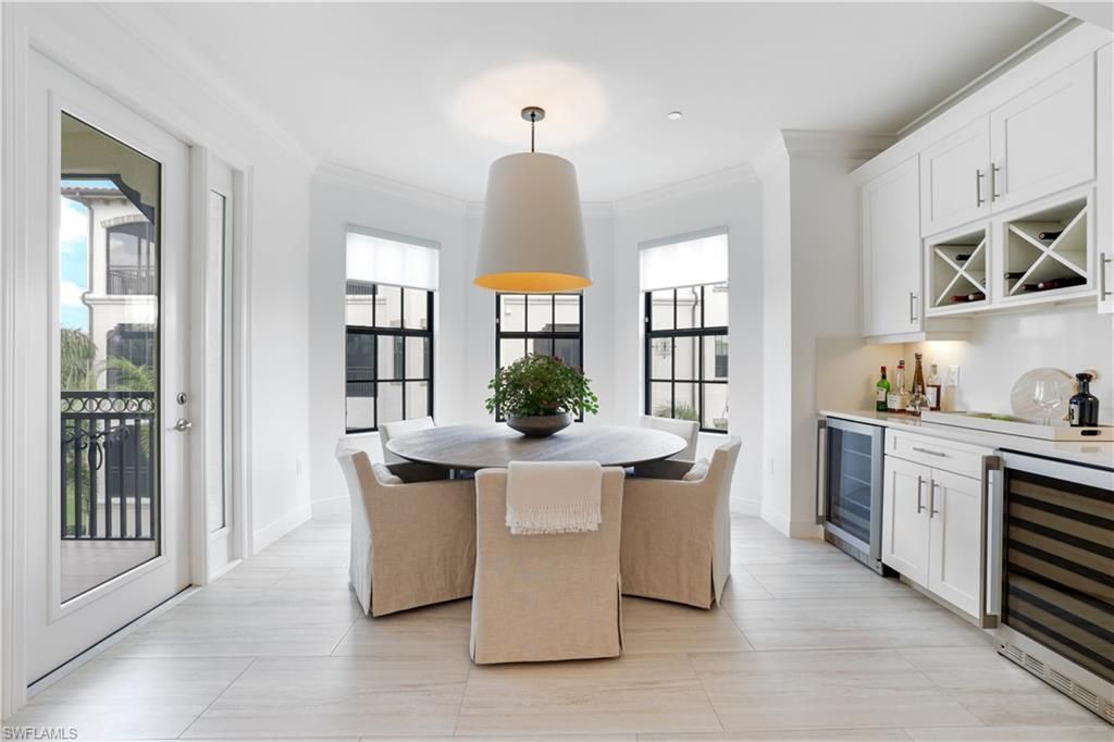 16371 Viansa Way, Unit 202, Naples, FL 34110 Photo