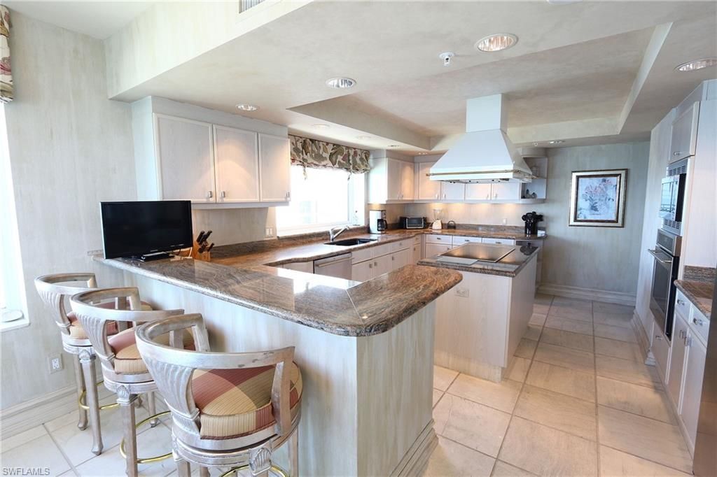 8231 Bay Colony Dr, Unit 1604, Naples, FL 34108 Photo
