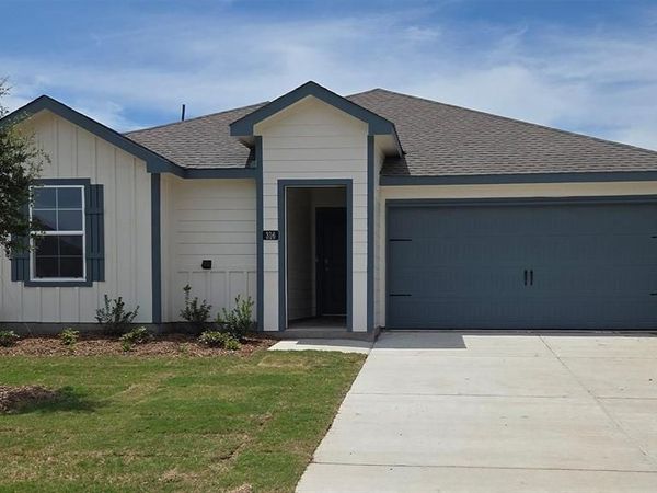 316 Whispering Pine Drive, Royse City, TX 75189