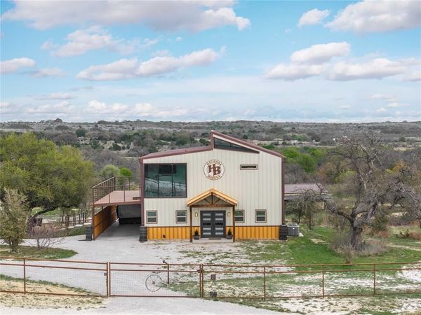 115 Comanche Vista Drive, Comanche, TX 76442