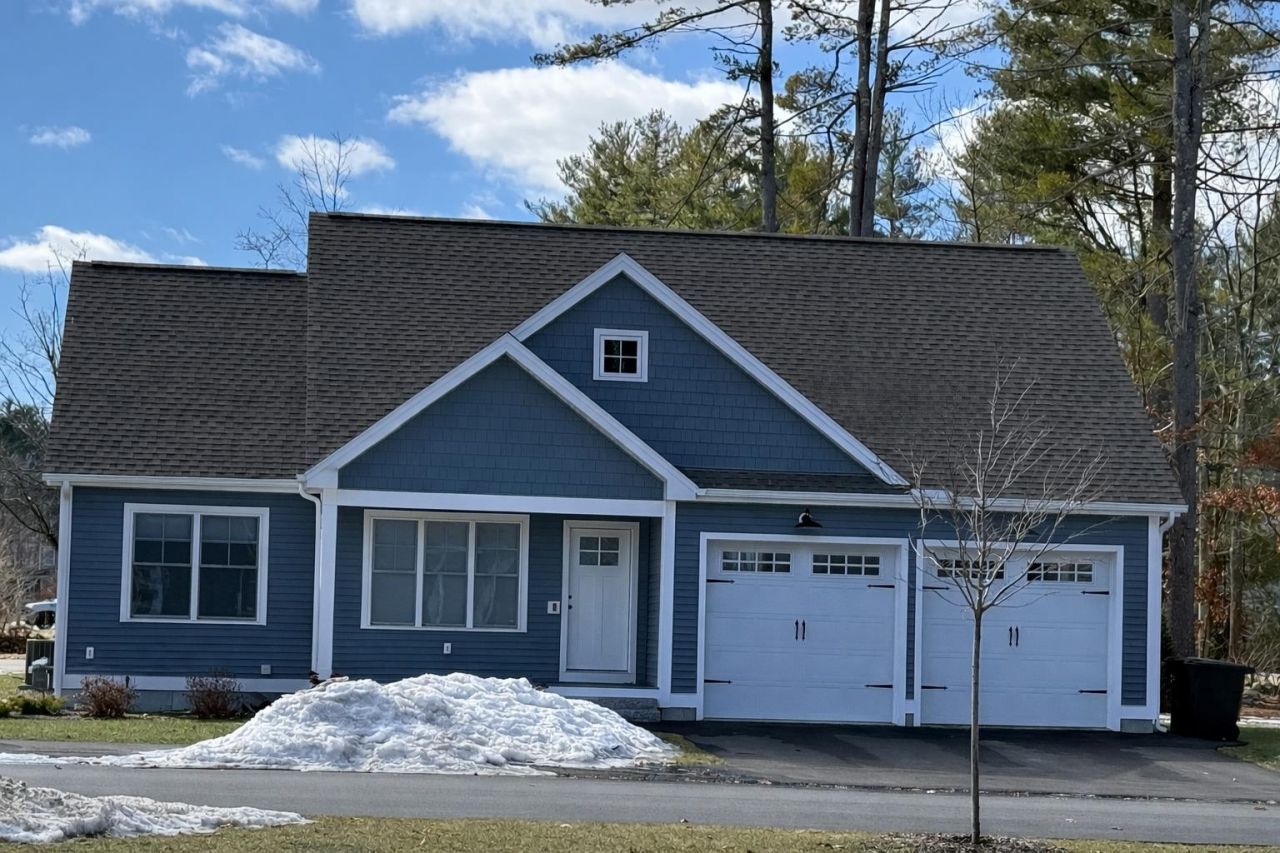 15 Wilderness Drive, Nashua, NH 03062 Main Photo